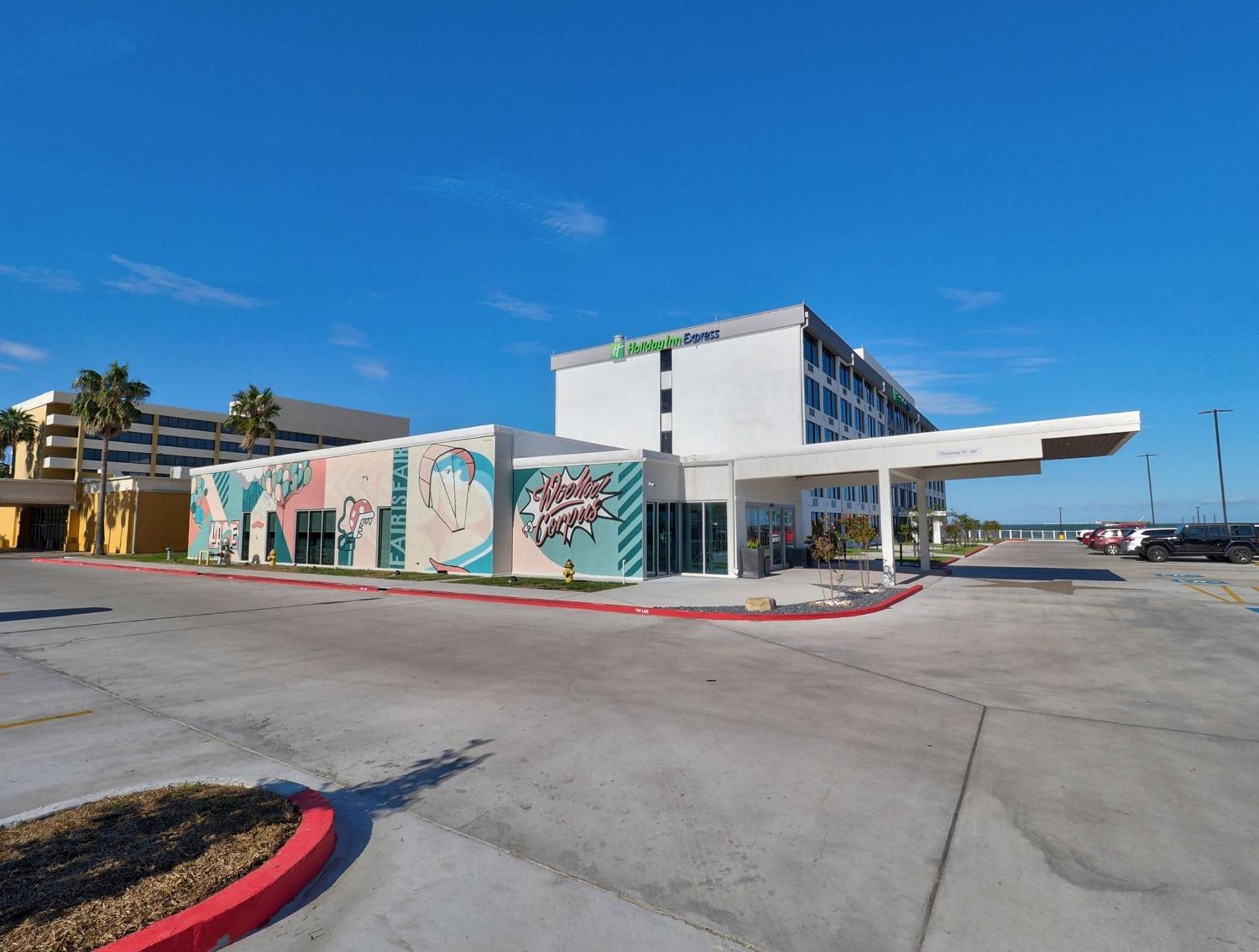 Holiday Inn Express Corpus Christi - Beachfront By Ihg Экстерьер фото