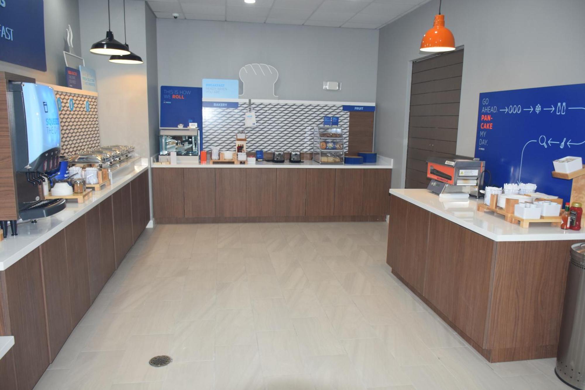 Holiday Inn Express Corpus Christi - Beachfront By Ihg Экстерьер фото