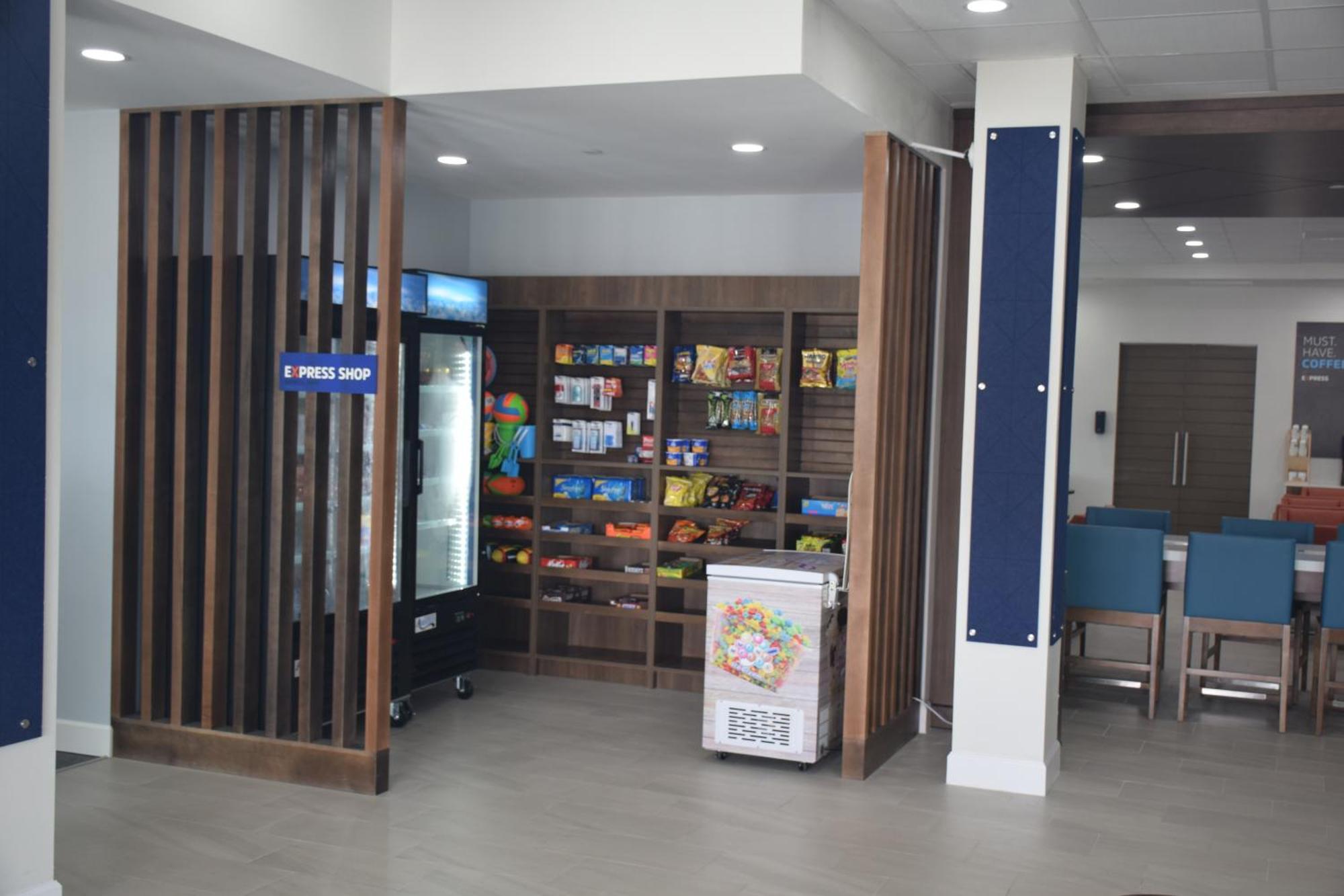 Holiday Inn Express Corpus Christi - Beachfront By Ihg Экстерьер фото