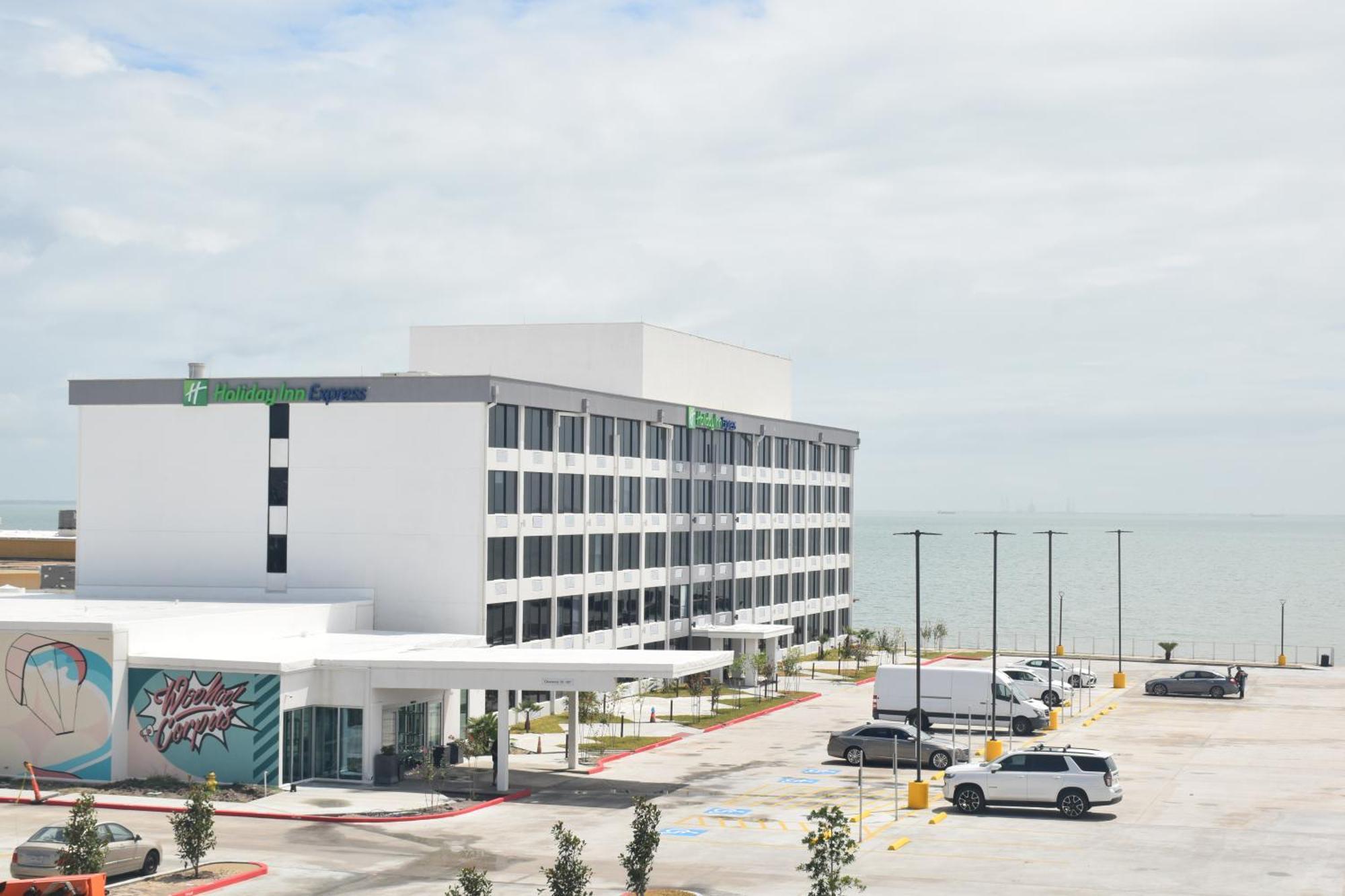 Holiday Inn Express Corpus Christi - Beachfront By Ihg Экстерьер фото